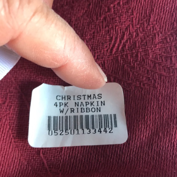 NWT Lintex Set/4 Christmas Napkins - Picture 2 of 8